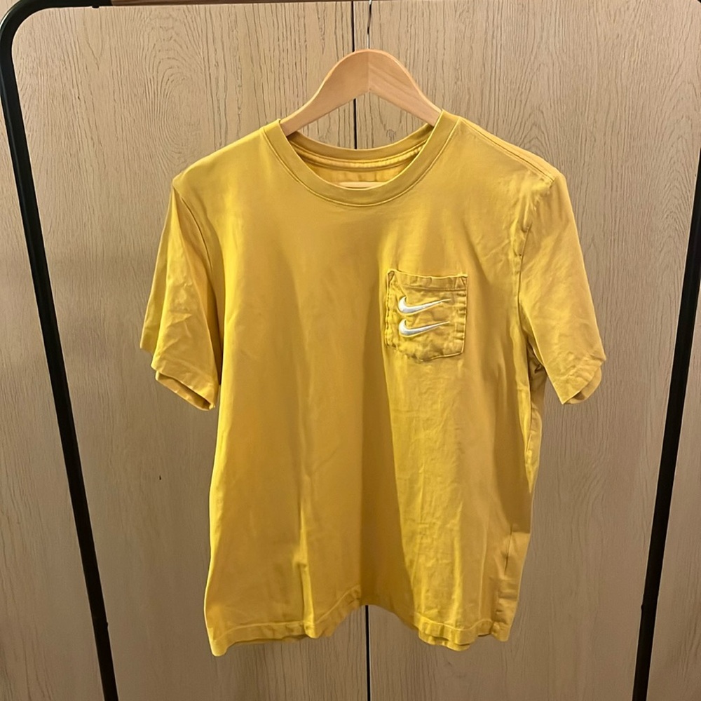 Nike Short-Sleeve Double-Swoosh Pocket Tee